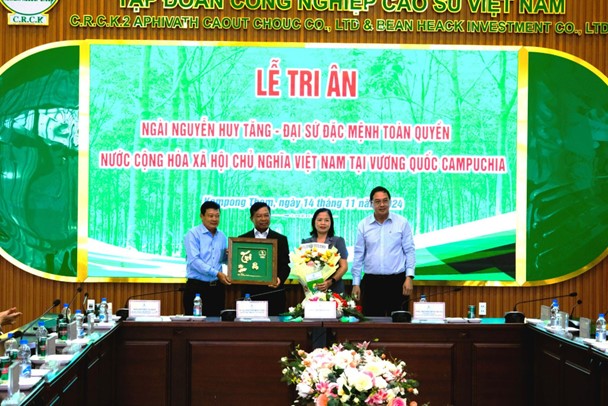 Tri ân ông Nguyễn Huy Tăng – Đại sứ đặc mệnh toàn quyền Nước Việt Nam tại Campuchia